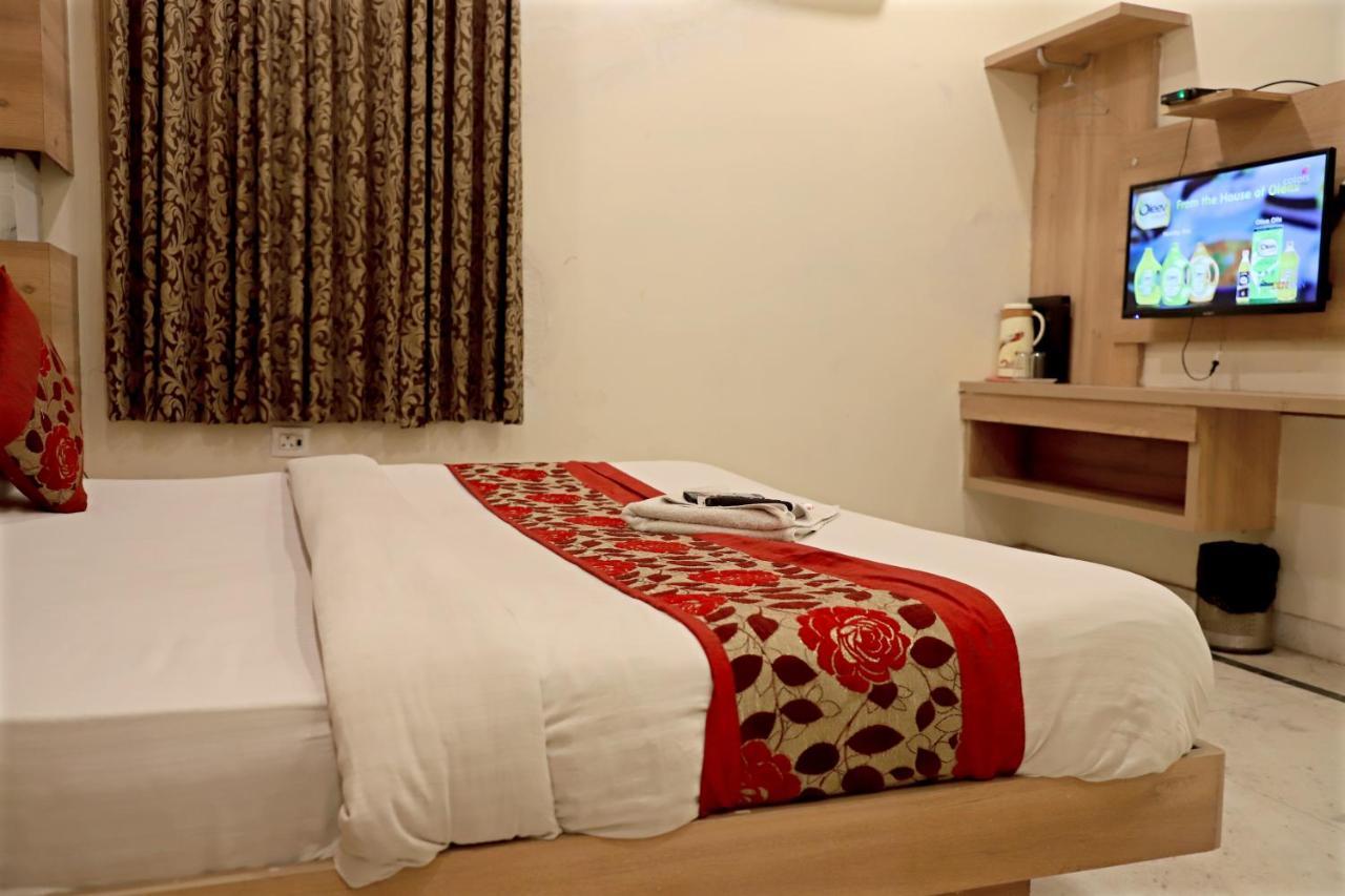Hotel Klick International Neu-Delhi Exterior foto