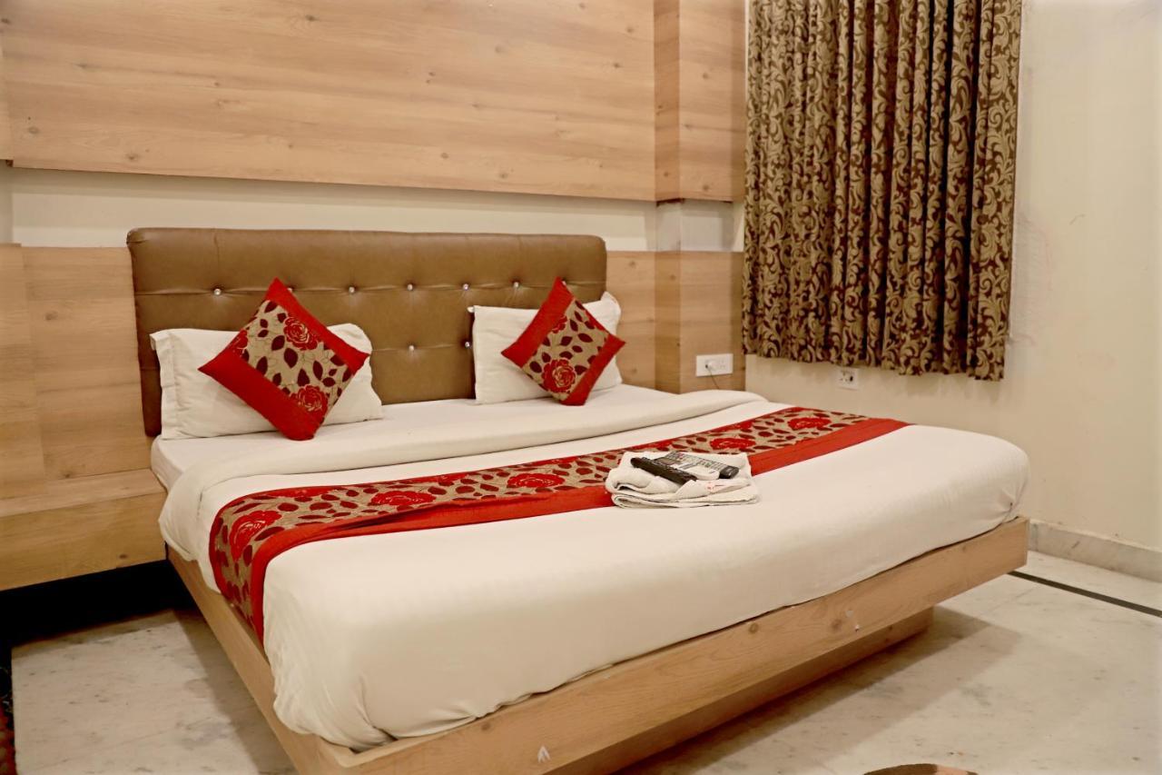 Hotel Klick International Neu-Delhi Exterior foto